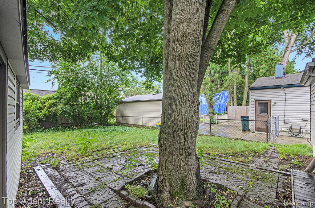 525 Marlin Avenue, Royal Oak, MI 48067 — Photo 23