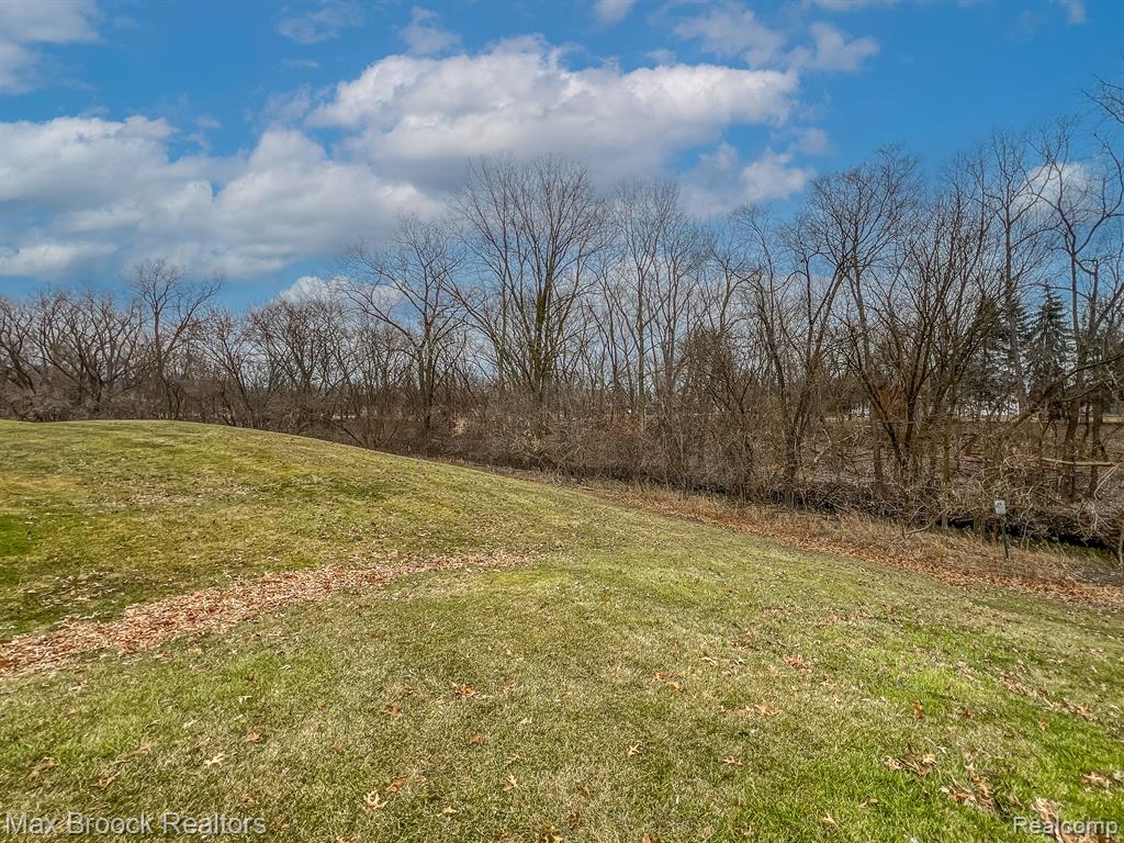 8691 Edgewater Lane, Warren, MI 48093 — Photo 20