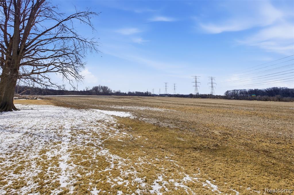 21301 Woodruff Road, Rockwood, MI
