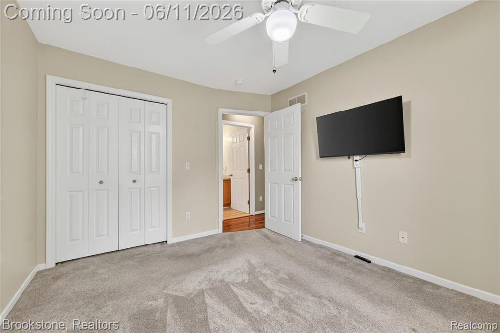 25406 Willowbrook Court, Flat Rock, MI 48134 — Photo 17