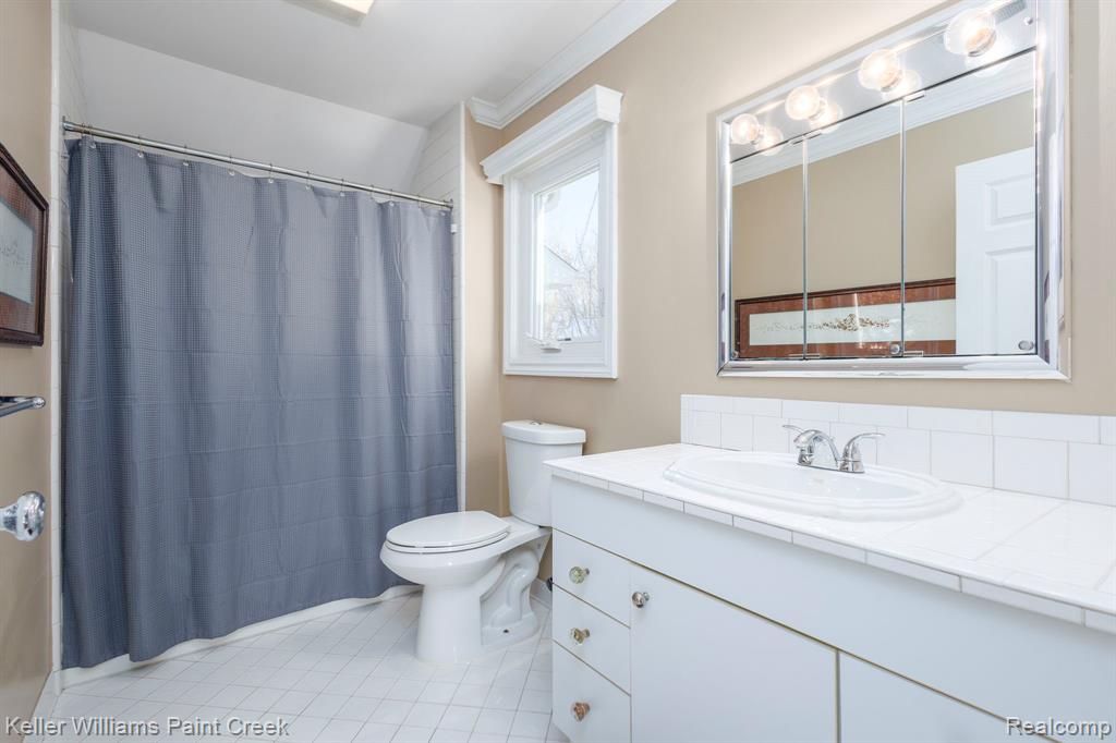 6847 Alden Drive, West Bloomfield, MI 48324 — Photo 31