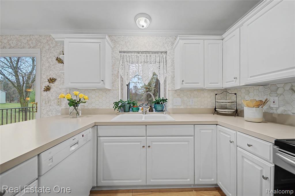 7545 Werkner Road, Chelsea, MI 48118 — Photo 11