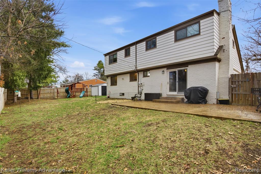 8610 Buffalo Drive, Commerce Twp, MI 48382 — Photo 44