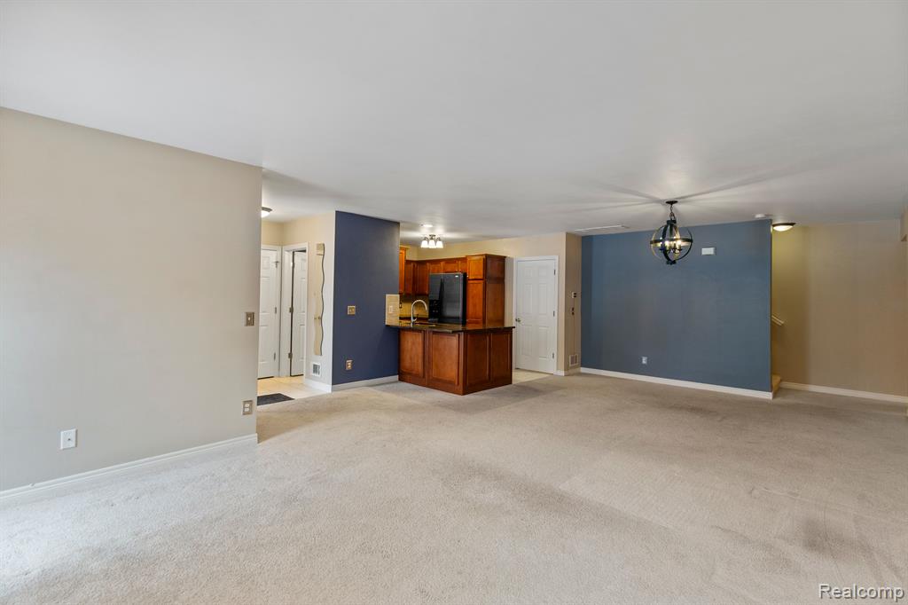 5570 HAMPSHIRE Lane, Ypsilanti, MI 48197 — Photo 15