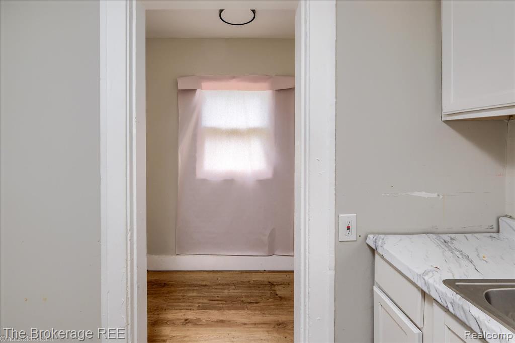 808 N Chevrolet Avenue, Flint, MI 48504 — Photo 13