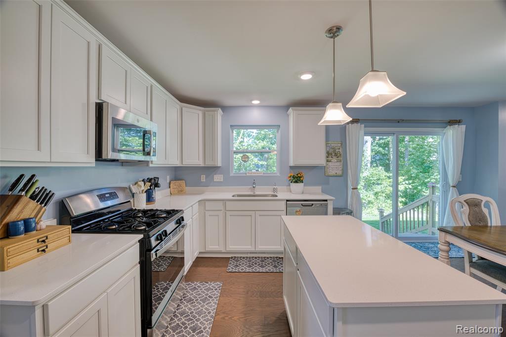 14212 Laurelwood Drive, Van Buren, MI 48111 — Photo 19