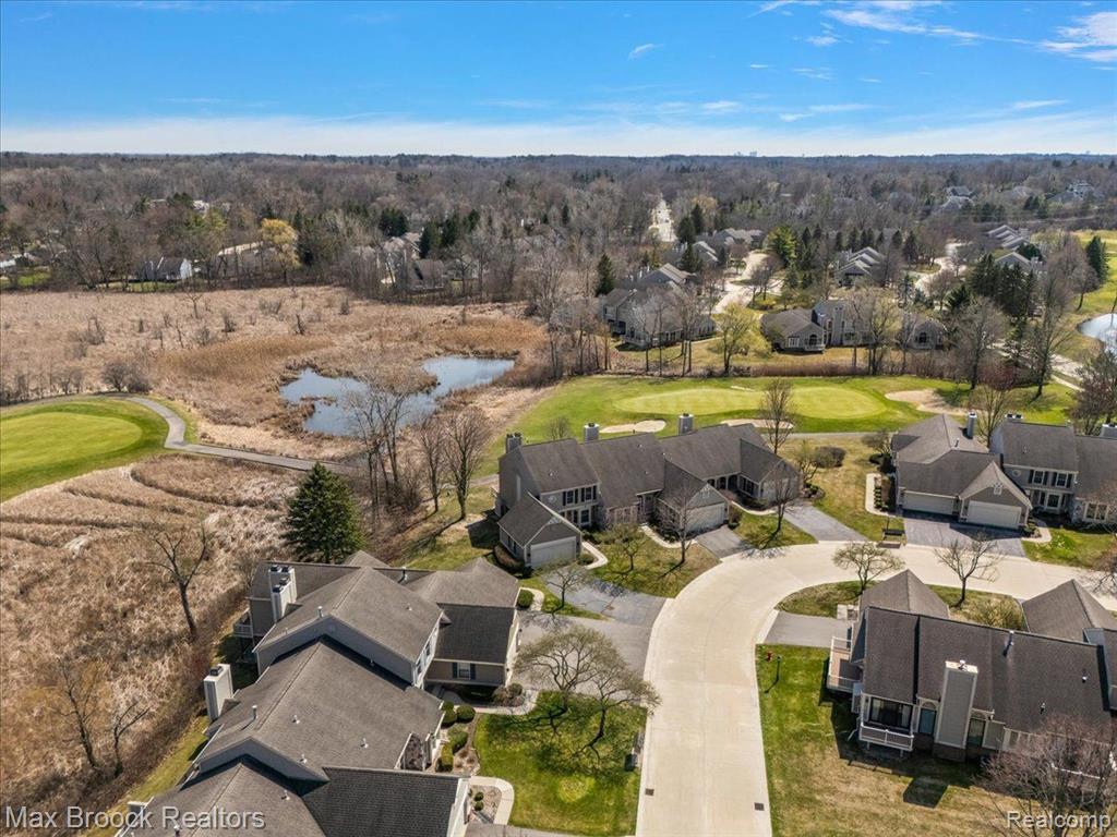 892 TARTAN Trail, Bloomfield Hills, MI 48304 — Photo 48