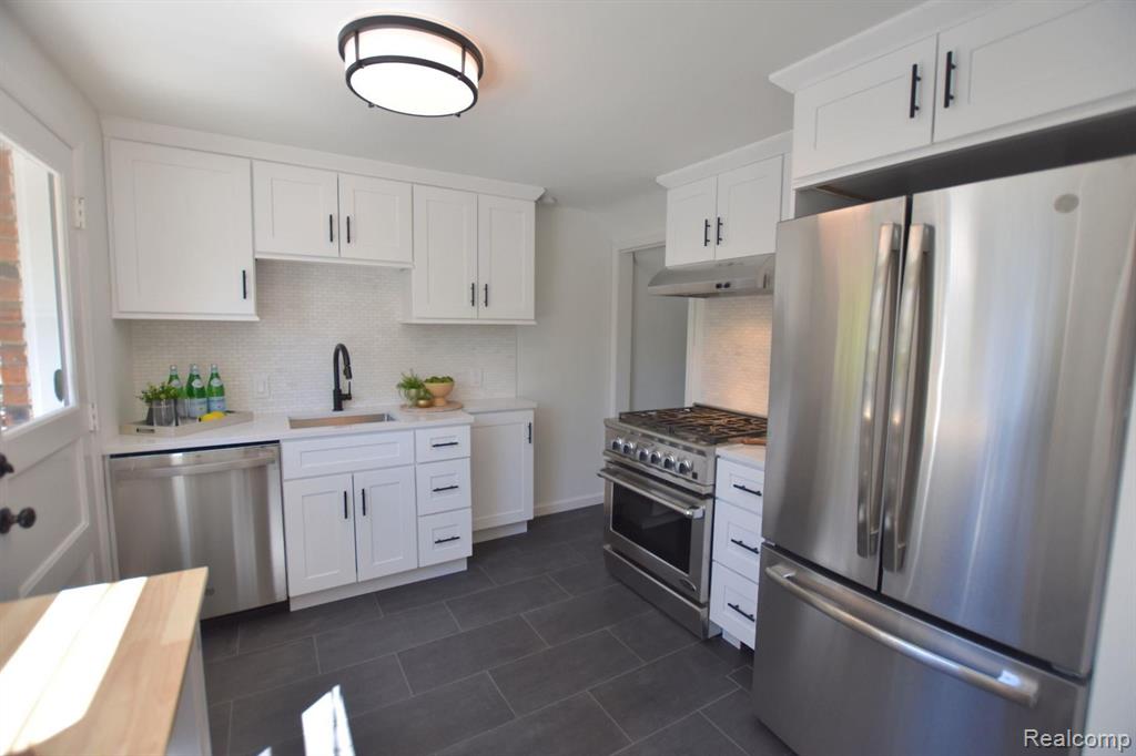 573 N OLD WOODWARD AVE, Birmingham, MI 48009 — Photo 9