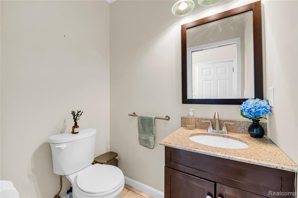 5516 Priory Lane, Bloomfield Hills, MI 48301 — Photo 22