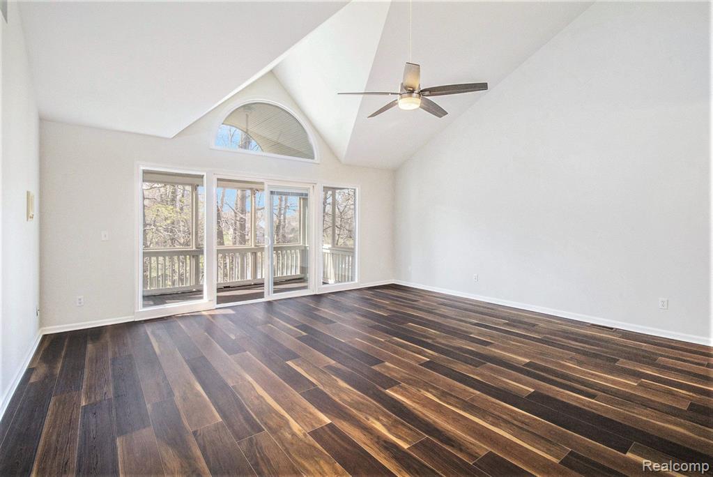 4592 GLEN EAGLES Drive, Brighton, MI 48116 — Photo 10