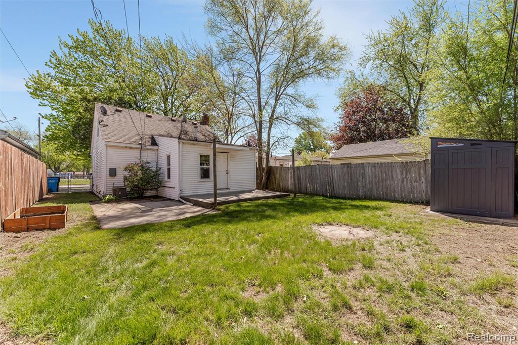 28855 Delton Street, Madison Heights, MI 48071 — Photo 25
