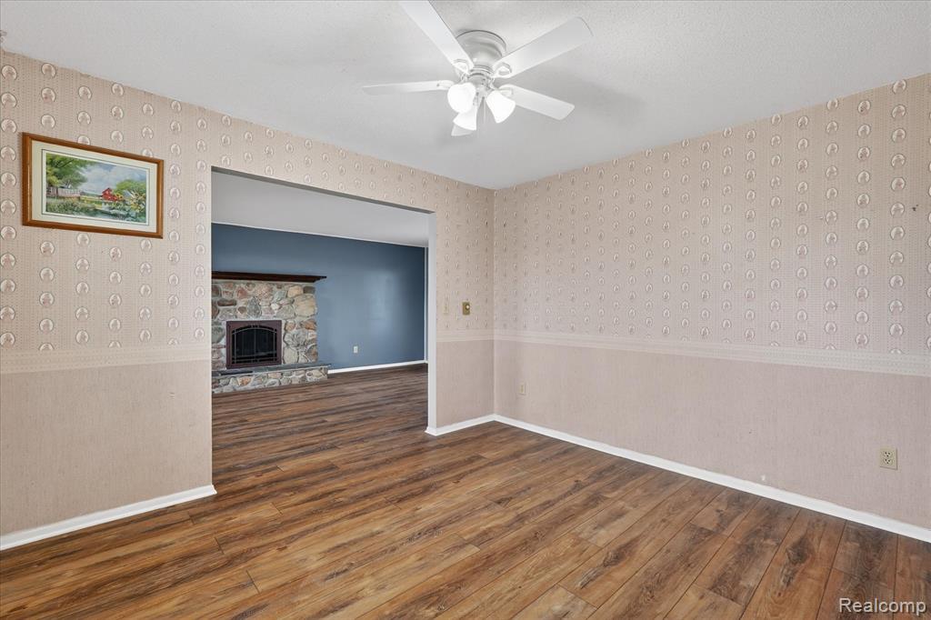 992 W Bennington Road, Owosso, MI 48867 — Photo 13