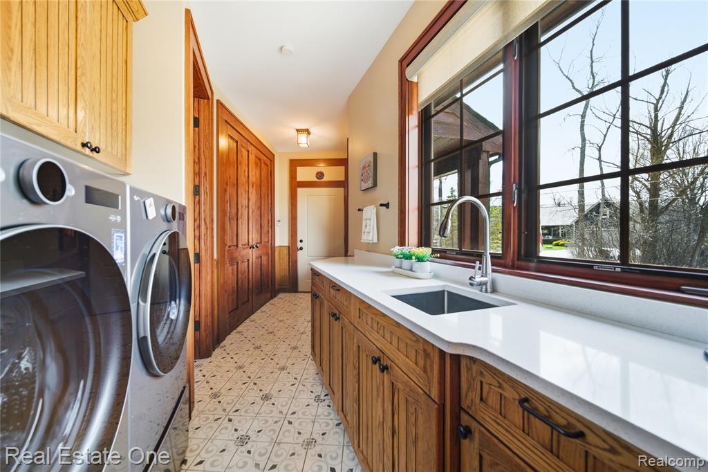 4529 Shoreview Lane, Whitmore Lake, MI 48189 — Photo 19