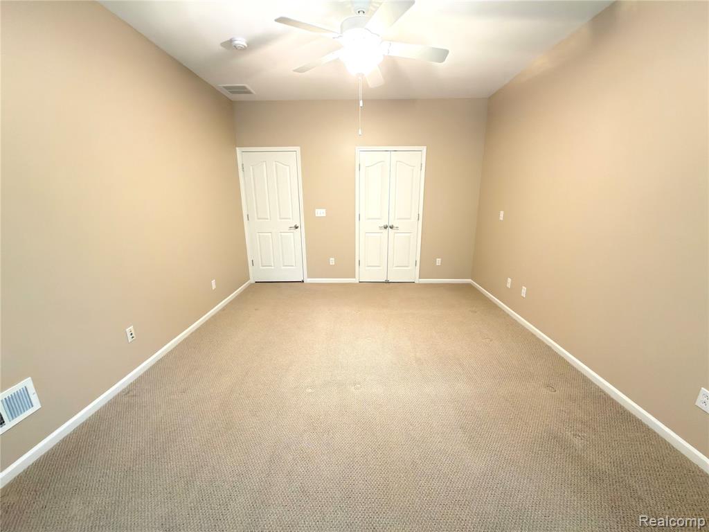 24600 Grand Traverse Avenue, Flat Rock, MI 48134 — Photo 16