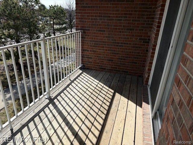 43195 WOODBRIDGE Drive, Clinton Twp, MI 48038 — Photo 29