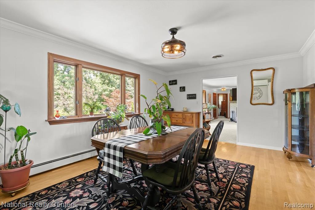 1785 Middle Road, Highland, MI — Photo 10