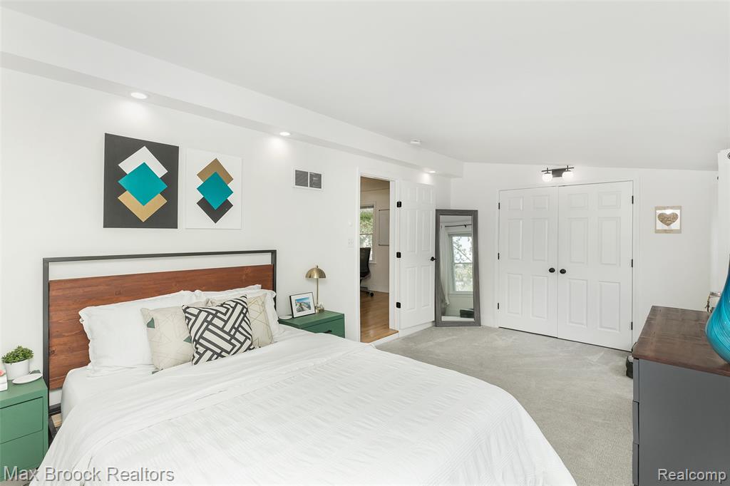 430 N Altadena Avenue, Royal Oak, MI 48067 — Photo 36