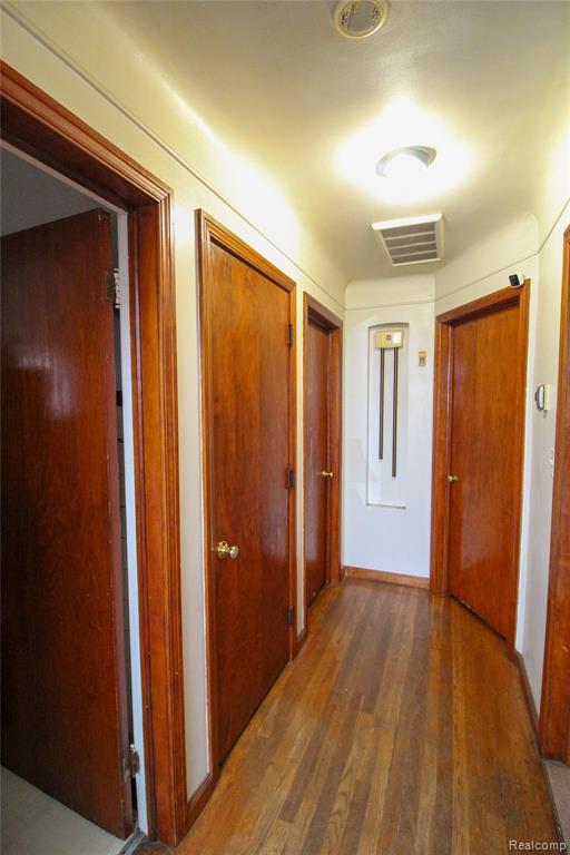 15611 Spring Garden Street, Detroit, MI 48205 — Photo 8