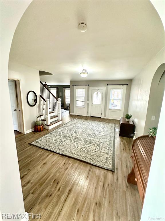 301 BRISTOL Street S, Almont, MI 48003 — Photo 4