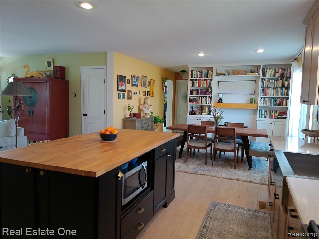 11730 Cedarbrook Drive, South Lyon, MI 48178 — Photo 7