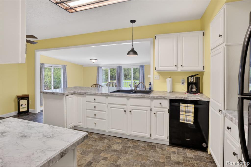 6401 N Webster Road, Mount Morris, MI 48458 — Photo 16