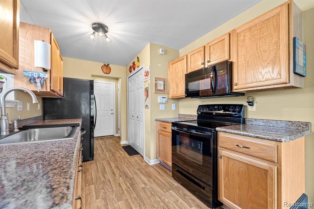 790 1ST Street, Fenton, MI 48430 — Photo 13