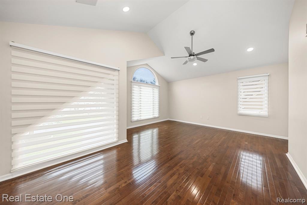6246 Lindsay Court, West Bloomfield, MI 48324 — Photo 31