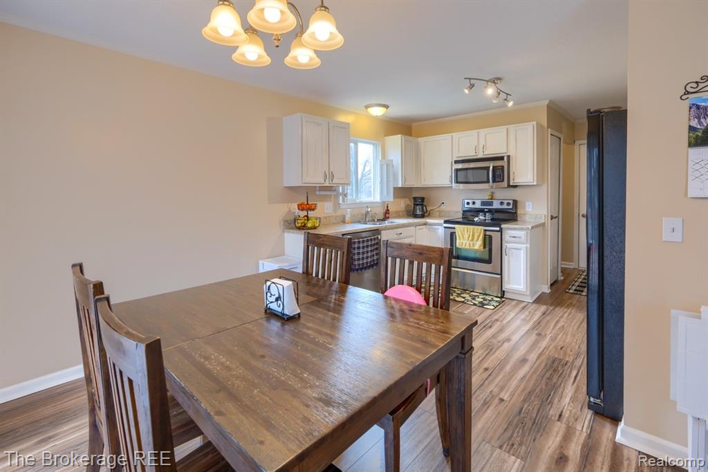 4391 Eagle Lane, Burton, MI 48519 — Photo 14