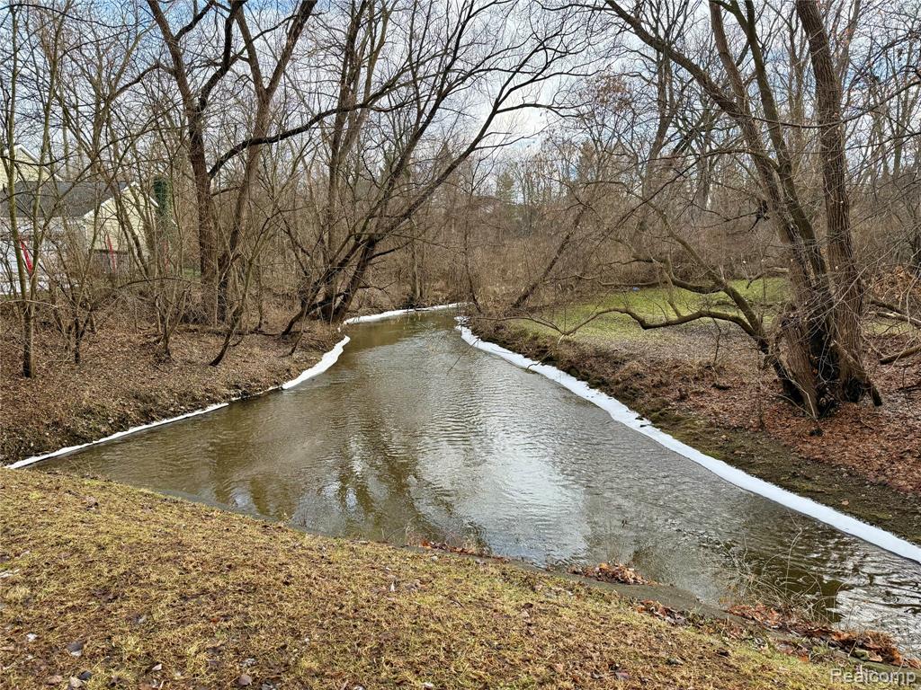 21660 Riverview Drive, Beverly Hills, MI 48025 — Photo 38