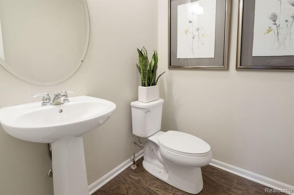 49501 Cherry Hill Road, Canton, MI 48188 — Photo 12