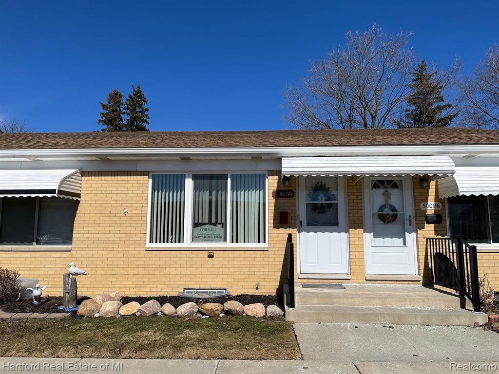 50098 Helfer Boulevard, 50098, Wixom, MI 48390 — Photo 2