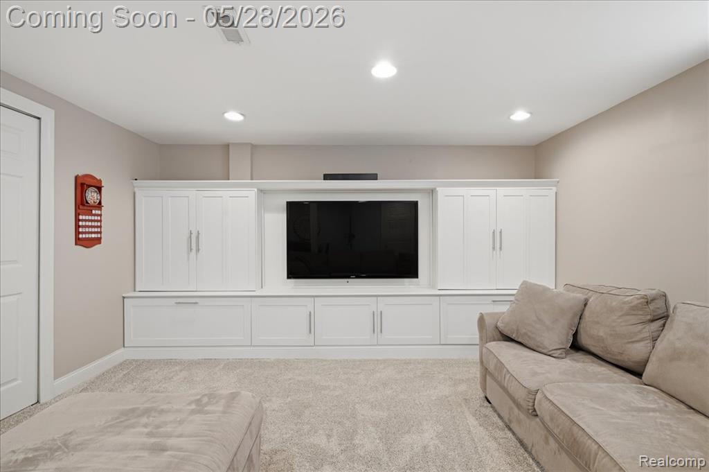 3703 Hidden Forest Drive, Lake Orion, MI — Photo 24