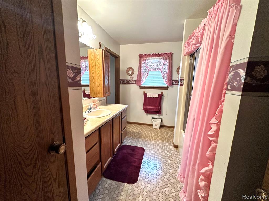 6111 5TH Street, Mayville Vlg, MI 48744 — Photo 16