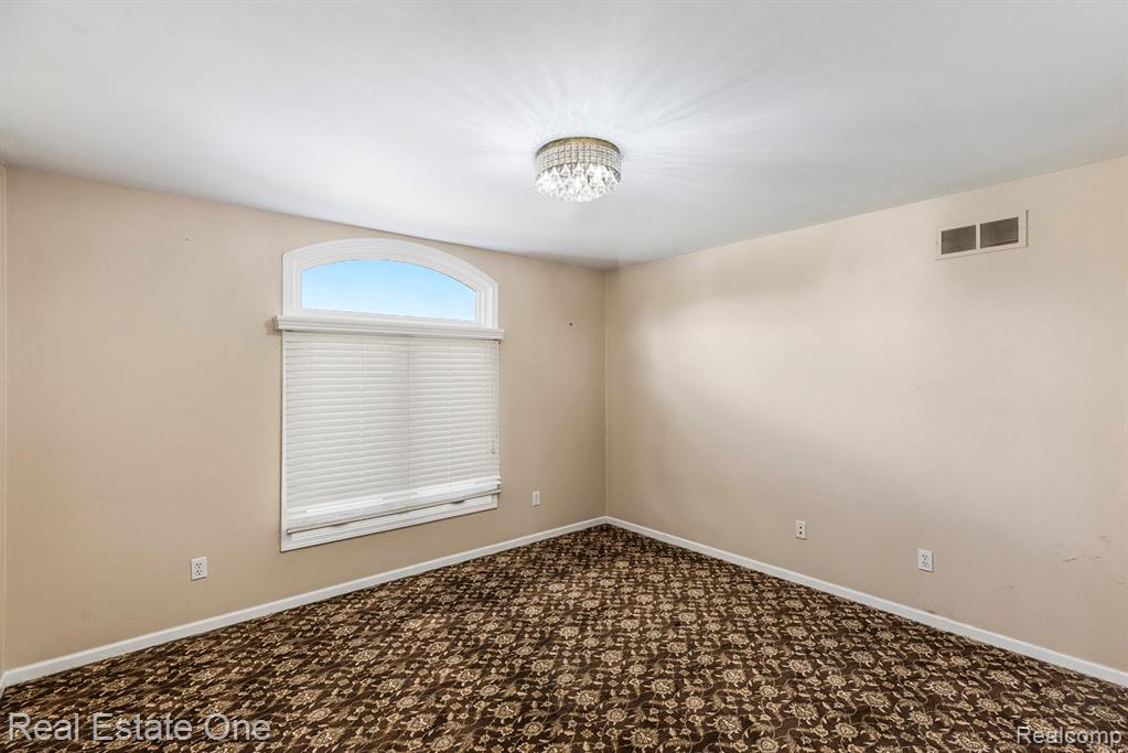 54782 Whitby Way, Shelby Twp, MI 48316 — Photo 22