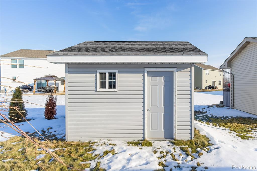 9054 Rock Harbor Drive, Newport, MI 48166 — Photo 45