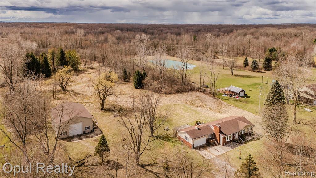 8105 LINDSEY Road, Casco, MI 48064 — Photo 2