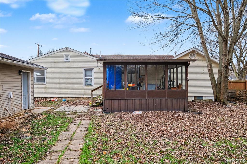 4449 Crosby Road, Flint, MI 48506 — Photo 23