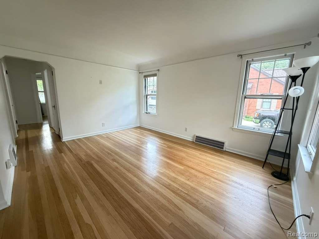 3793 Lincolnshire Road, Waterford, MI 48328 — Photo 15