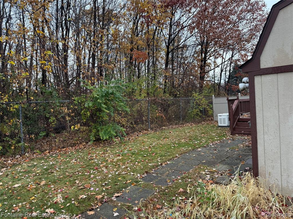 6678 Laramie, Romulus, MI 48174 — Photo 36