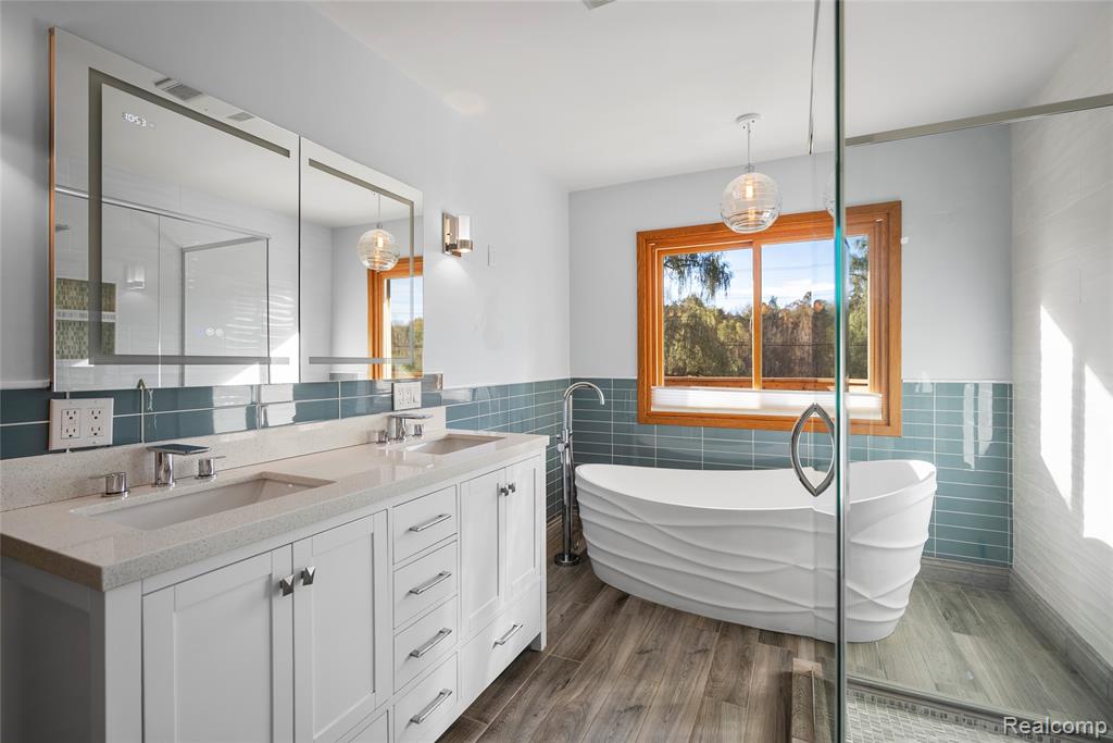 990 Brewer Road, Leonard, MI 48367 — Photo 36
