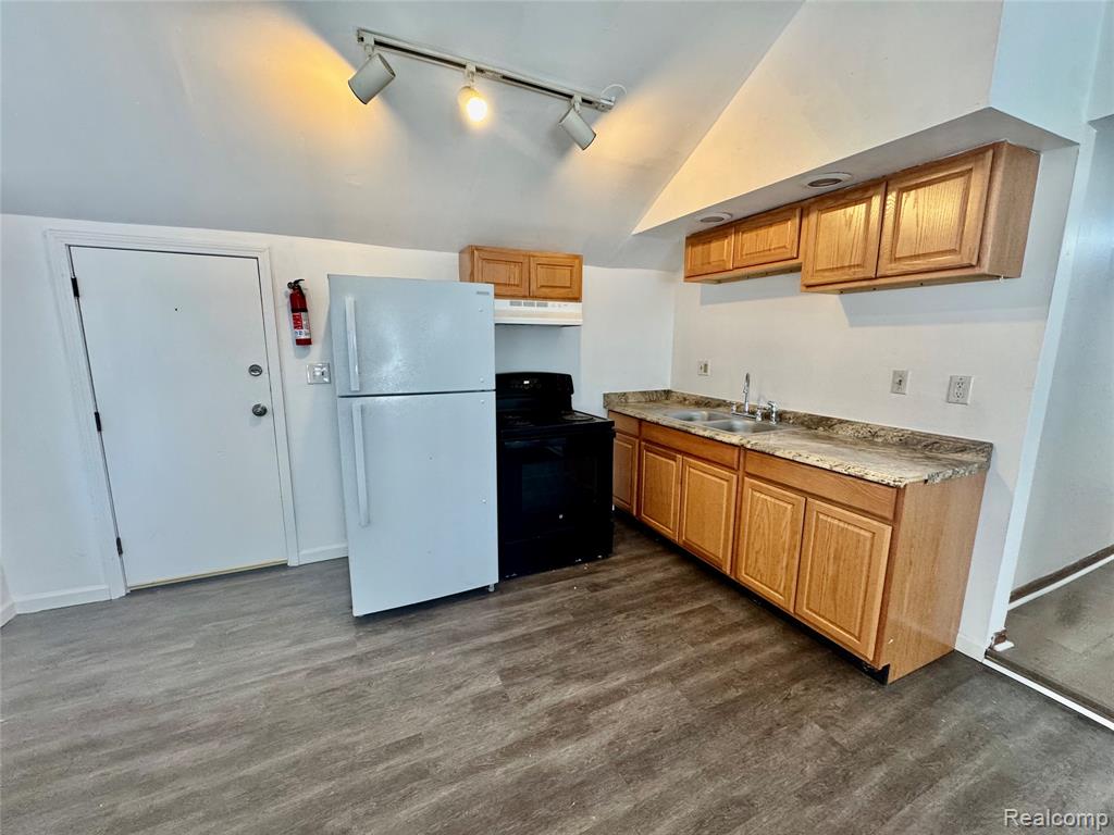 219 N Prospect Road, Ypsilanti, MI 48198 — Photo 6