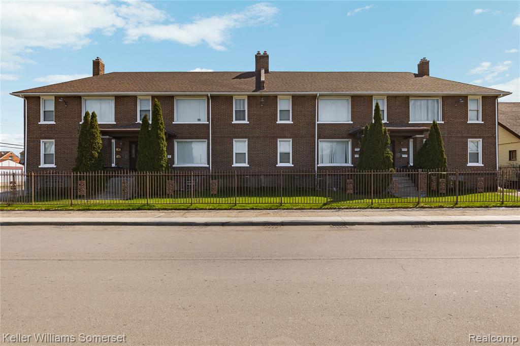 13660 Ohio Street - Photo 2
