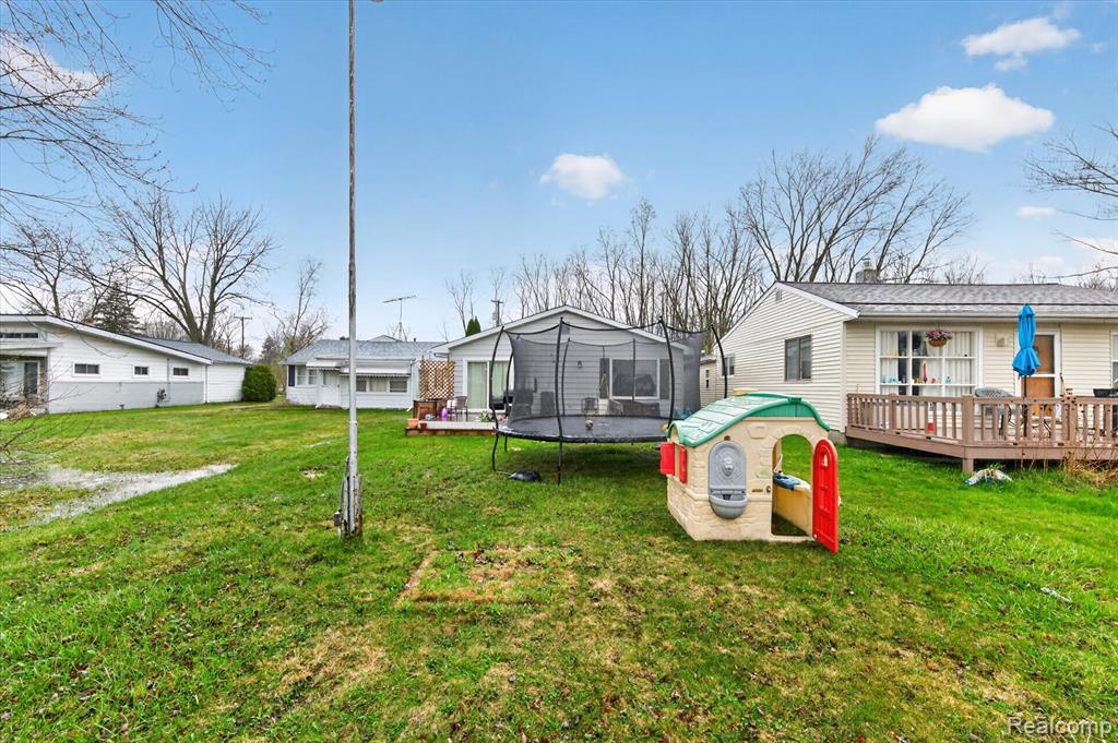 433 Walnut Drive, East China, MI — Photo 30