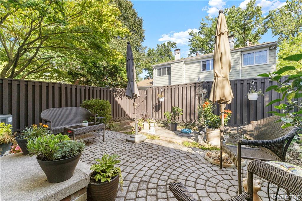1936 Torquay Avenue, Royal Oak, MI 48073 — Photo 33
