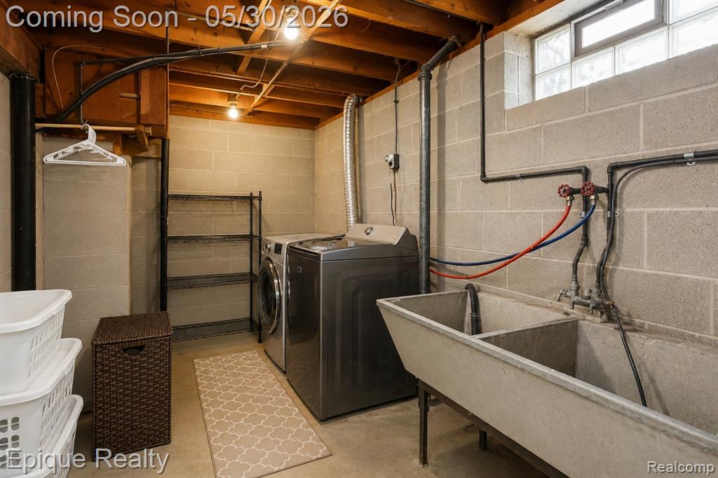 29087 Howard Avenue, Madison Heights, MI 48071 — Photo 22