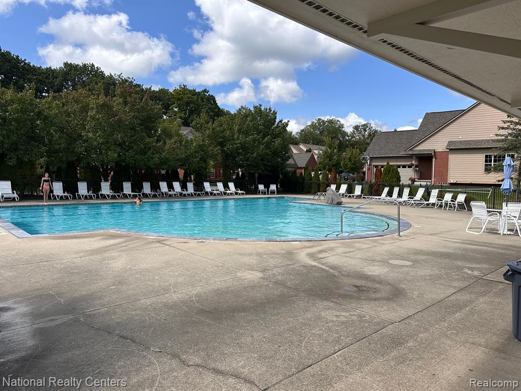 7118 Oak Ridge Court, Clarkston, MI 48348 — Photo 38