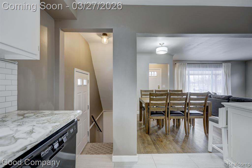 503 W Elmwood Avenue, Clawson, MI — Photo 24