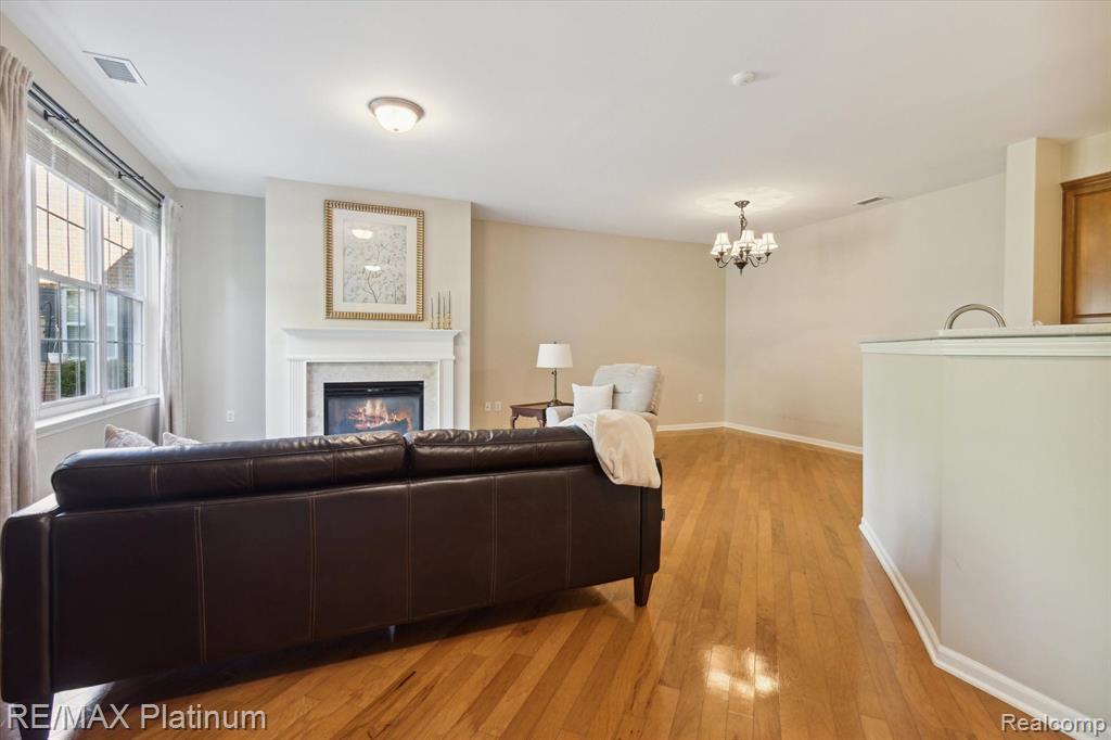 4014 ELIZABETH Avenue, Canton, MI 48188 — Photo 6