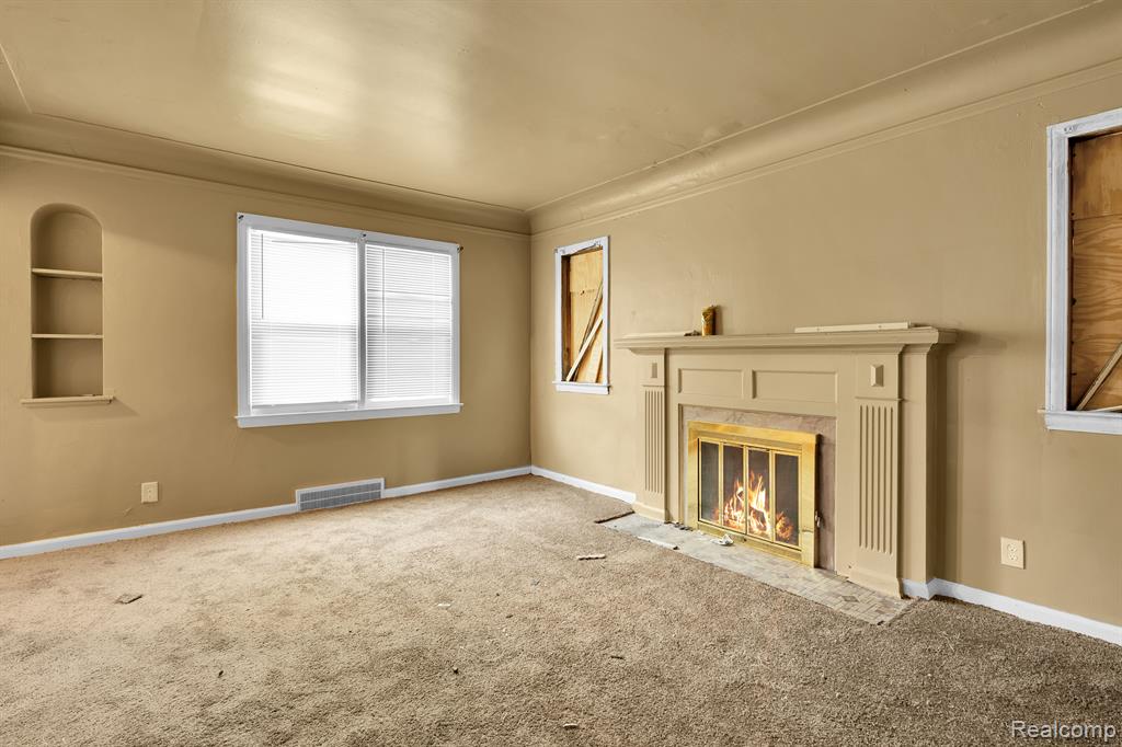 9566 HUBBELL Street, Detroit, MI 48227 — Photo 4