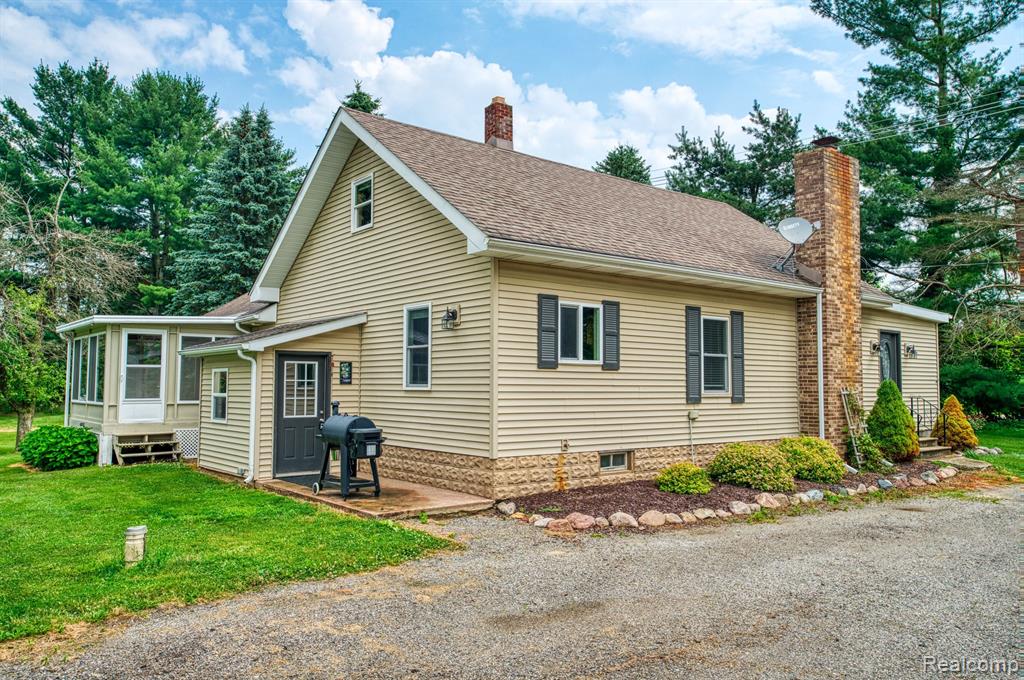 8953 OAK GROVE Road, Howell, MI 48855 — Photo 34